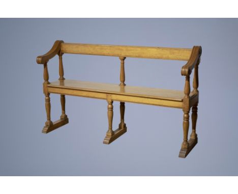 Full title: A wooden church pew bench, 18th C.Description: H 99,4 - L 162,5 - D 43 cmCondition:The absence of a condition rep