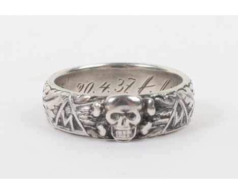 Rare Third Reich SS Honour Ring (SS-Ehrenring / Totenkopfring), very fine example of the extremely rare award personally best