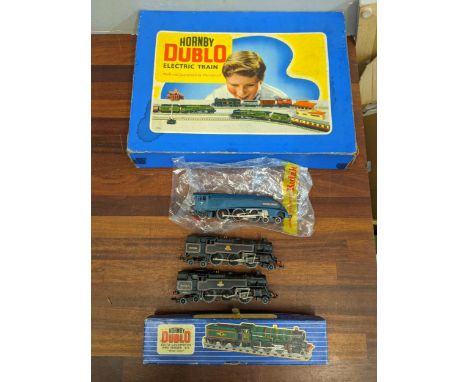 Four Hornby engine and Hornby setLocation:If there is no condition report shown, please request 