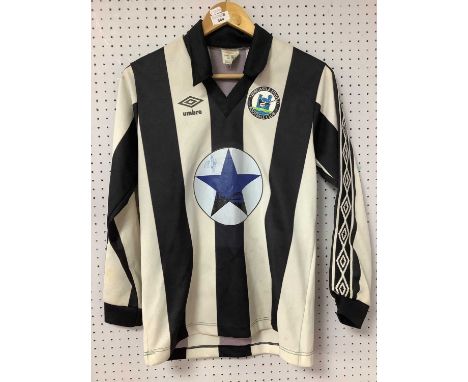 Newcastle United Umbro Home Shirt, circa 1980 Umbro piping to sleeves, blue star logo signed by Keven Keegan (unverified), si