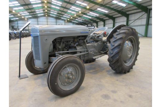 1952 FERGUSON TO-30 4cylinder petrol TRACTOR Reg No: 229 ... 1952 ferguson tractor wiring 