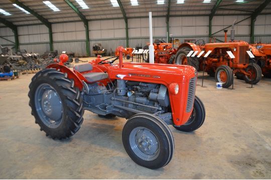 1963 MASSEY FERGUSON 35X Multi-Power 3cylinder Diesel TRACTOR Reg No ...