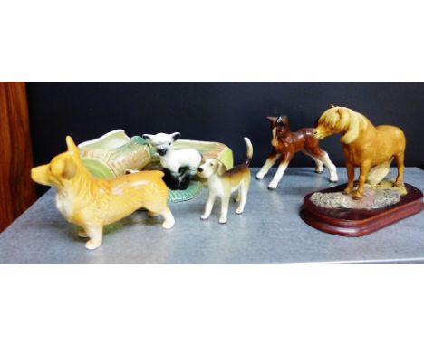 A mixed lot to include a Caithness Natural World collection pony, a Sylvac horse and Corgi, together with a Beagle dog and a 