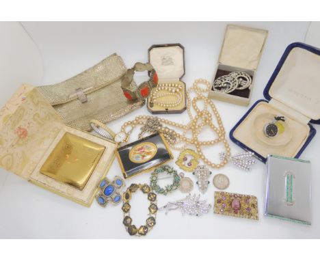 Three vintage compacts two with original boxes, a Damascene bracelet and vintage costume jewellery Condition Report:Not avail