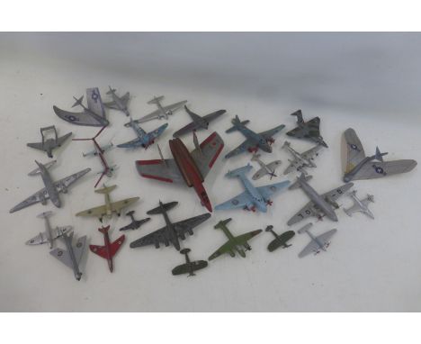 A tray of assorted die-cast and other aeroplanes to include Dinky toys.