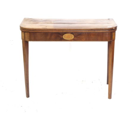 19th century mahogany foldover card table with marquetry inlay, on square tapered supports, H70 x W92 x D46cm 