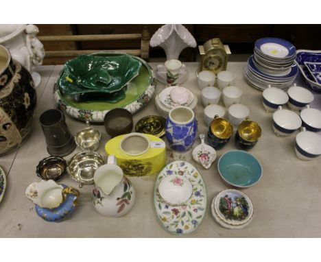 A musical pewter tankard; a Minton Haddon Hall dish; various coffeeware; a mantel clock etc. 