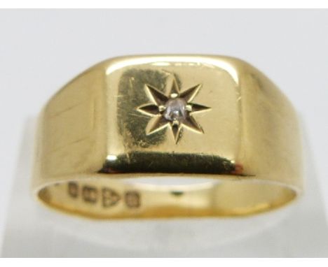 An 18ct gold ring set with a diamond, Chester 1928, 5.1g, size R