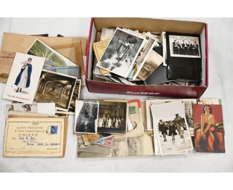 Box of vintage postcards, photographs etc 