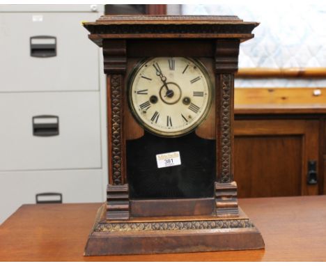 Continental mantle clock with pendulum 