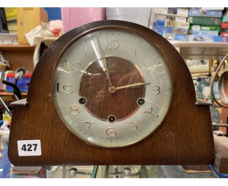 OAK CASED MANTEL CLOCK 
