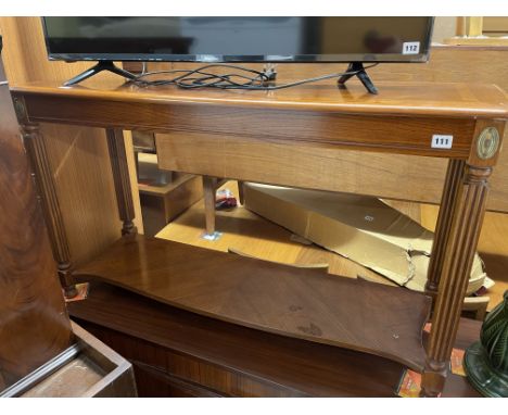 OAK CROSS BANDED FLUTED LEG CONSOLE TABLE