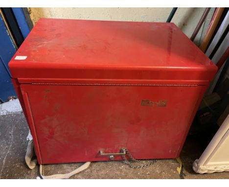 RED TABLE TOP MULTI DRAWER TOOL CHEST DRILL BITS, GAUGES, ELECTRONIC METAL DETECTOR, AND OTHER TOOLS