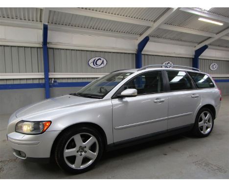 Make &amp; Model: Volvo V50D EstateDate of Reg: P2 RYXColour: Silvercc: 1997MoT: 29-11-2022Fuel Type: DIESELMileage: 139kTran