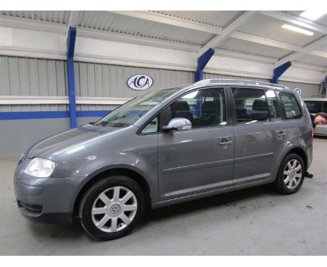 Make &amp; Model: VW Touran 1.9TDI SEDate of Reg: AD06 VUUColour: Greycc: 1896MoT: 21-07-2022Fuel Type: DIESELMileage: 188kTr