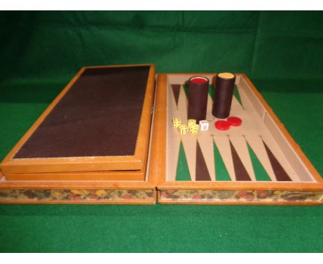 American disguised backgamon &amp; Chess set imitation book&nbsp; rare vintage