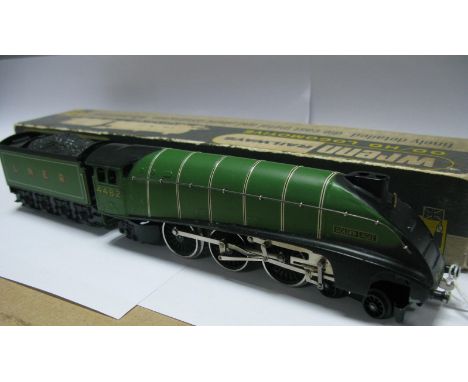 Wrenn "OO" Gauge/4mm Class A4 4-6-2 Ref. W2209 "Golden Eagle", L.N.E.R green R/No. 4482, boxed condition very good, missing b