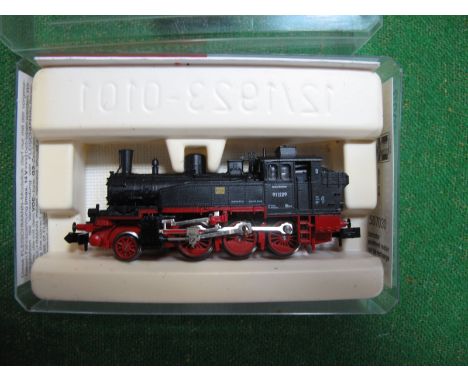 Fleischmann "N" Gauge 2-6-0 Steam Tank Locomotive, Ref 7033 German DB Railways class DB91, R/No 911229, excellent cased condi