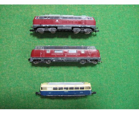 Three "N"Gauge DB Railways Diesel Locomotives, boxed, playworn, class 210 red/silver, R/No 210.002.2, class V200 red/grey, R/