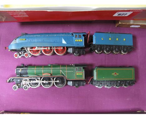 Two Trix "OO"Gauge/4mm 4-6-2 Steam Locomotives/Eight Wheel Tenders, A4 Mallard, LNER blue R/no 4468. Flying Scotsman, BR gree