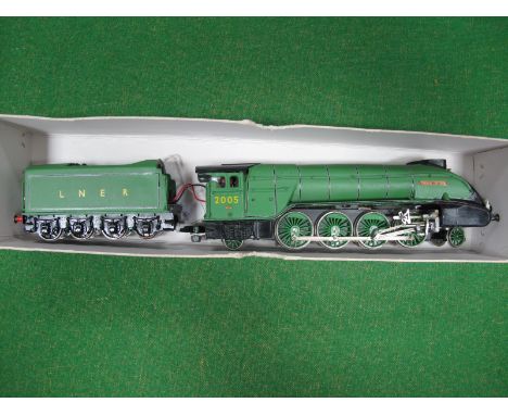 Trix "OO" Gauge/4mm 2-8-2 Steam Locomotive/8 Wheel Tender, renamed/renumbered "Thane of Fife" R/No. 2005, L.N.E.R green, chas