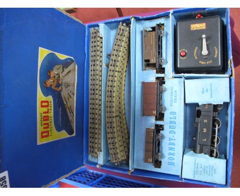 Hornby Dublo Ref EDG7 Three Rail Tank Goods Train Set, comprising 0-6-2 steam locomotive, LMS black R/No 6914 plus three wago