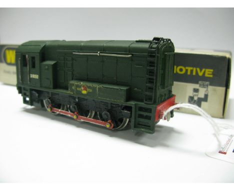 Wrenn "OO" Gauge/4mm 2 Rail Ref. W2231 Diesel Electric Shunter, B.R. green, R/No. D8058, boxed, condition fair to good, signs