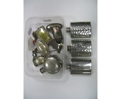 Small Hip Flasks, and assorted decanter labels. 