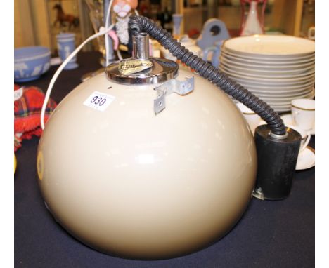 Retro Gilbert hanging light shade with dropdown lead