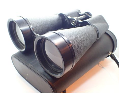 Cased Carlton 20 x 80 binoculars