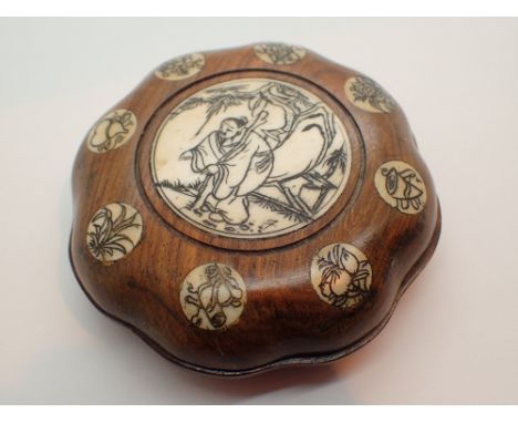 Hardwood cased Oriental compass with inlaid decorative bone