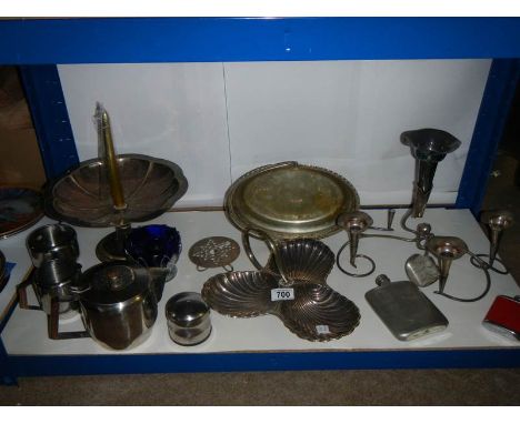 A mixed lot of silver plate including part epergne.