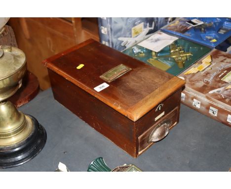 A vintage till