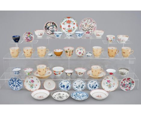 A big lot of Chinese cups and saucers, cafe au lait, famille rose, Kangxi and later (46 pcs. total) Various dimensions. Condi