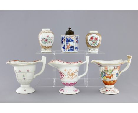 Three Chinese export porcelain tea caddies and three helmet-shaped jugs, Yongzheng-Qianlong, 18th C. H.: 14,5 cm Condition re