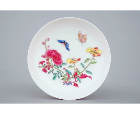 A Chinese famille rose eggshell porcelain ruby back saucer plate, Yongzheng, 1722-1735 Dia.: 15,5 cm  Condition: A faint hair