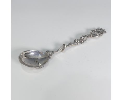 A 19thC Dutch silver Spoon, with London import marks for Joseph Abraham Yager, 1907, the pear shaped bowl reverse with moulde