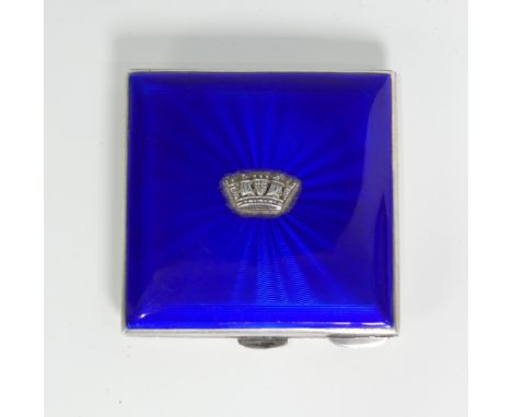 An Elizabeth II silver Powder Compact, by&nbsp;John William Barrett, hallmarked Birmingham, 1952, of square form, the hinged 