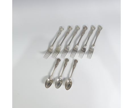 A set of five Edwardian silver Dessert Forks, by Francis Higgins III, hallmarked London 1901, Kings pattern, crested, 18.2cm 