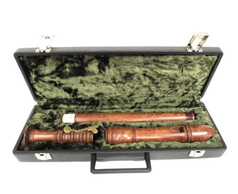 A Moeck Baroque tenor recorder in wood 