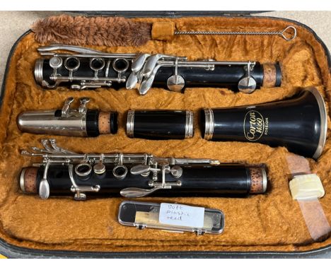 A Corton 14/60 clarinet, plastic, cased