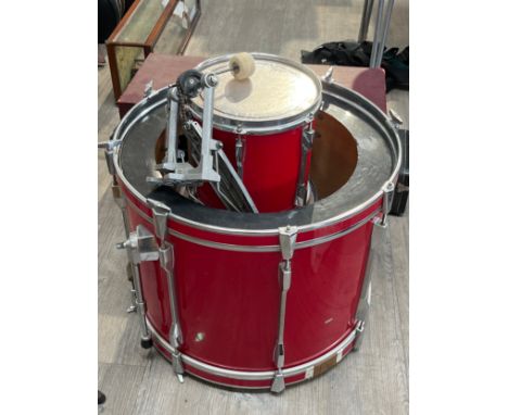 A Pearl Export kick drum, pedal and two toms