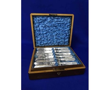 CASED SET OF MOTHER OF PEARL HANDLED FISH KNIVES AND FORKStogether with a cased set of bone handled cutlery (2)