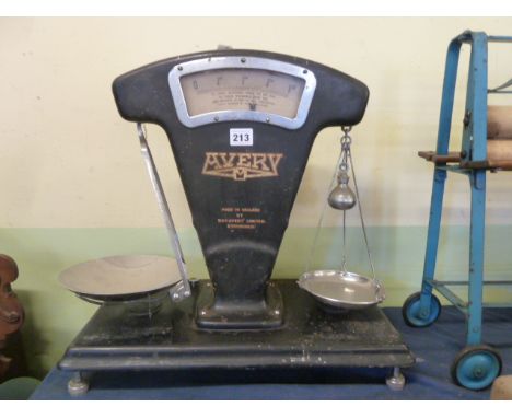 Avery retailers scales 