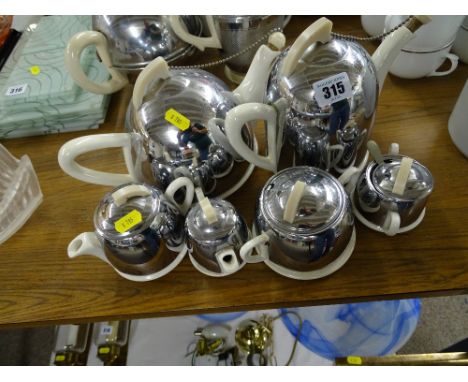 Six piece Celtic Beehive 'stay hot' teaset