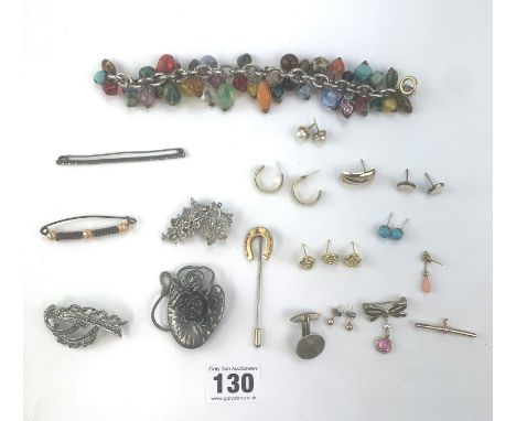 Assorted dress jewellery comprising bracelet, earrings, brooches and stick pin