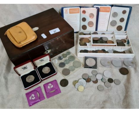 A wooden box with mother of pearl escutcheon and inlaid top containing a quantity of various coins to include Britain's first