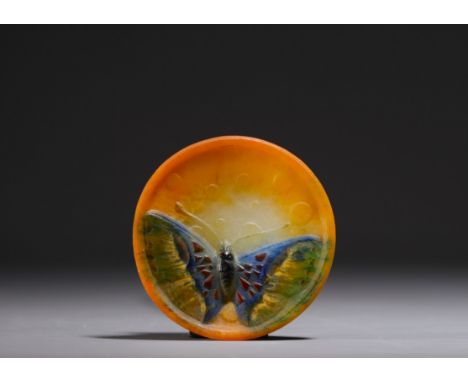 Amalric WALTER (1870-1959) pate de verre pocket void with butterfly decoration, signed. - Weight: 520 g - Shipping available 
