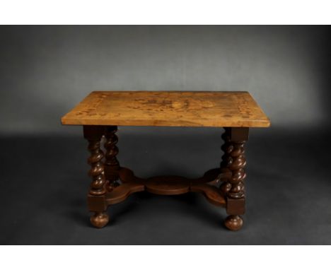 Louis XIII style centre table with inlaid veneer, twisted legs and inlaid braces. - Weight: 30 g - Shipping unavailable - Reg