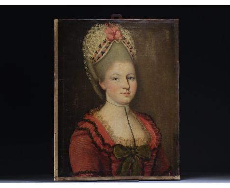 "Portrait de d'Elegante" French school, oil on canvas, 18th century. - Weight: 820 g - Shipping available - Region: France - 